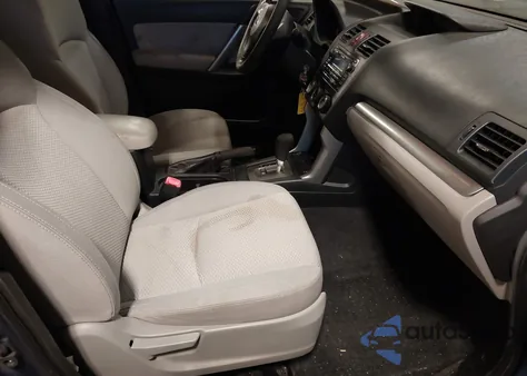 2015 Subaru Forester 2.5I Premium z USA, uszkodzony, nr VIN JF2SJADC8FH823707